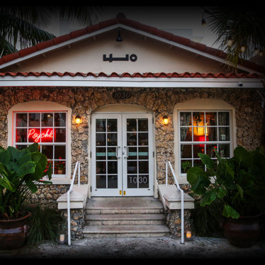 Un bar escondido en un hotel de Miami 🍸