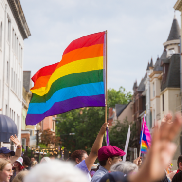 WorldPride 2025: El Manto de la Libertad ondeando en Washington, DC 🌈🌟