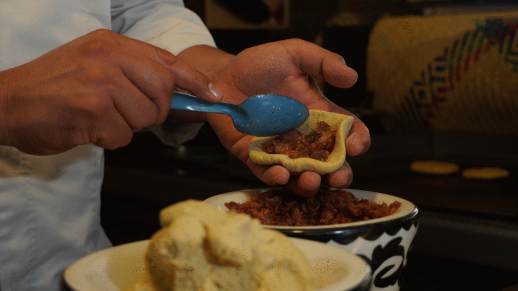 productores locales en desayunos La Esquina del Maíz